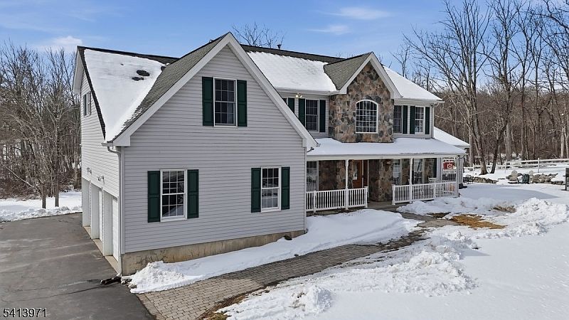 115 Mount Lebanon Rd Glen Gardner, NJ 08826 - Thumbnail 3