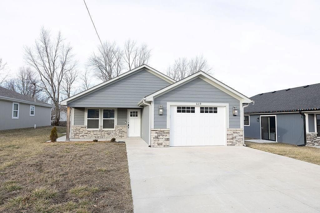 609 W Dryden St Odessa, MO 64076 - Thumbnail 3