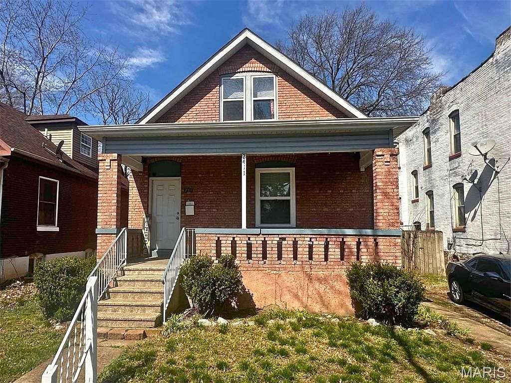 2411 Benton St Granite City, IL 62040 - Thumbnail 3