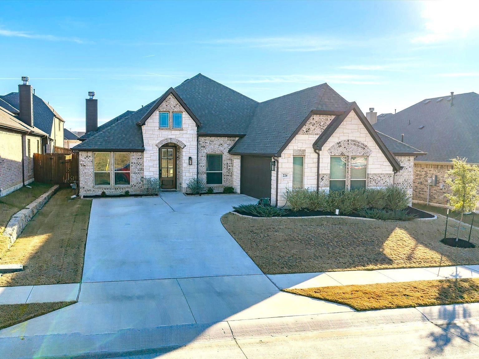 224 Comanche Trl Alvarado, TX 76009 - Thumbnail 3