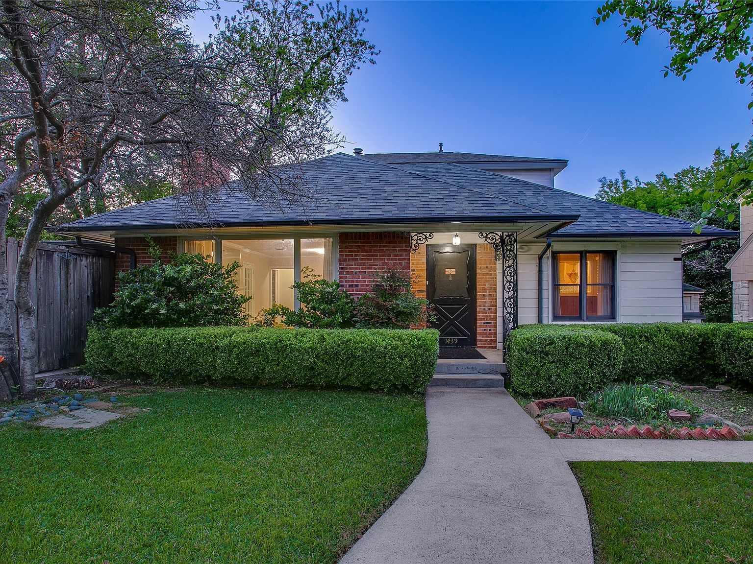 1439 Junior Dr Dallas, TX 75208 - Thumbnail 3