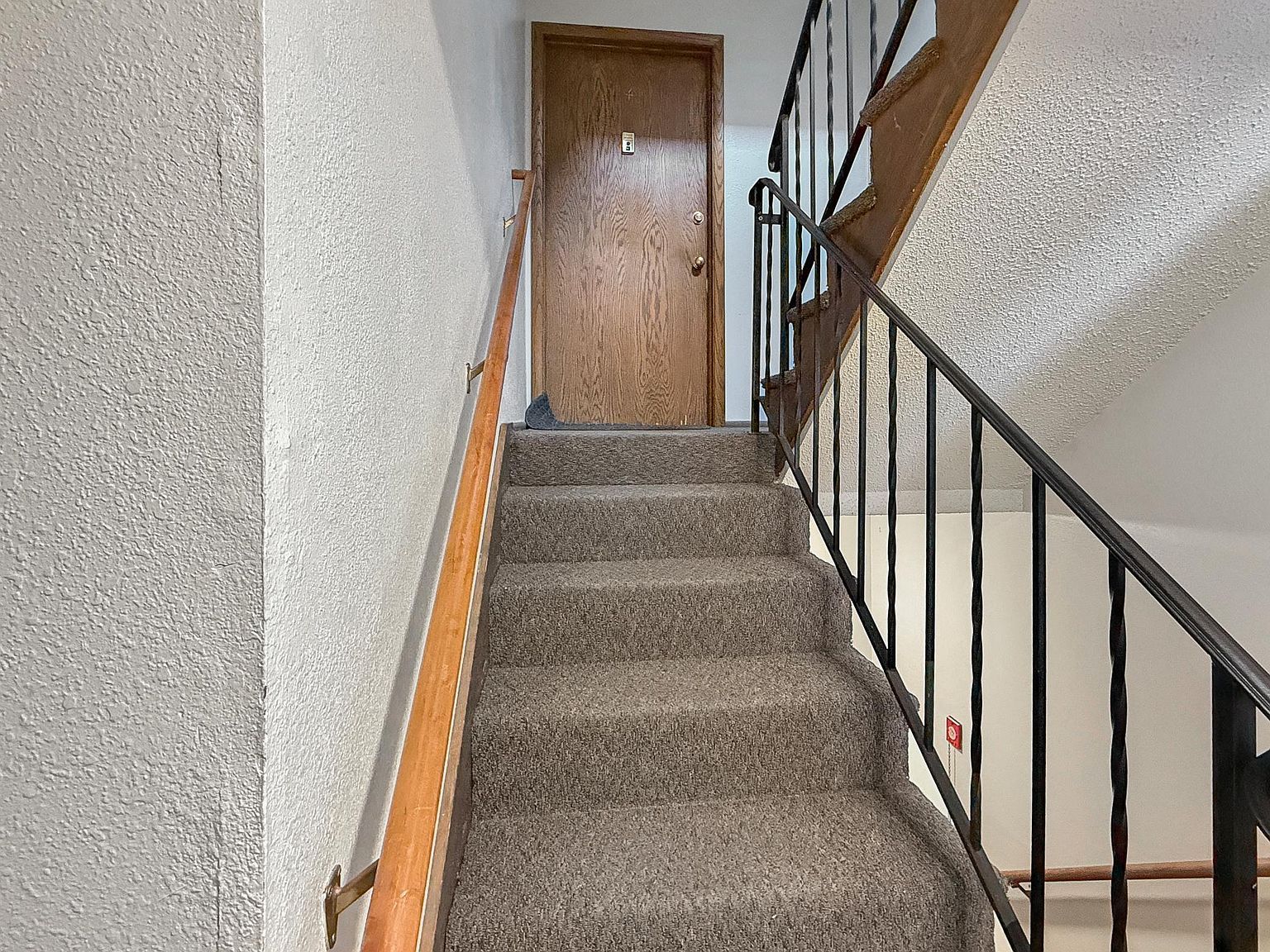 1225 7th St S APT 4 Moorhead, MN 56560 - Thumbnail 3