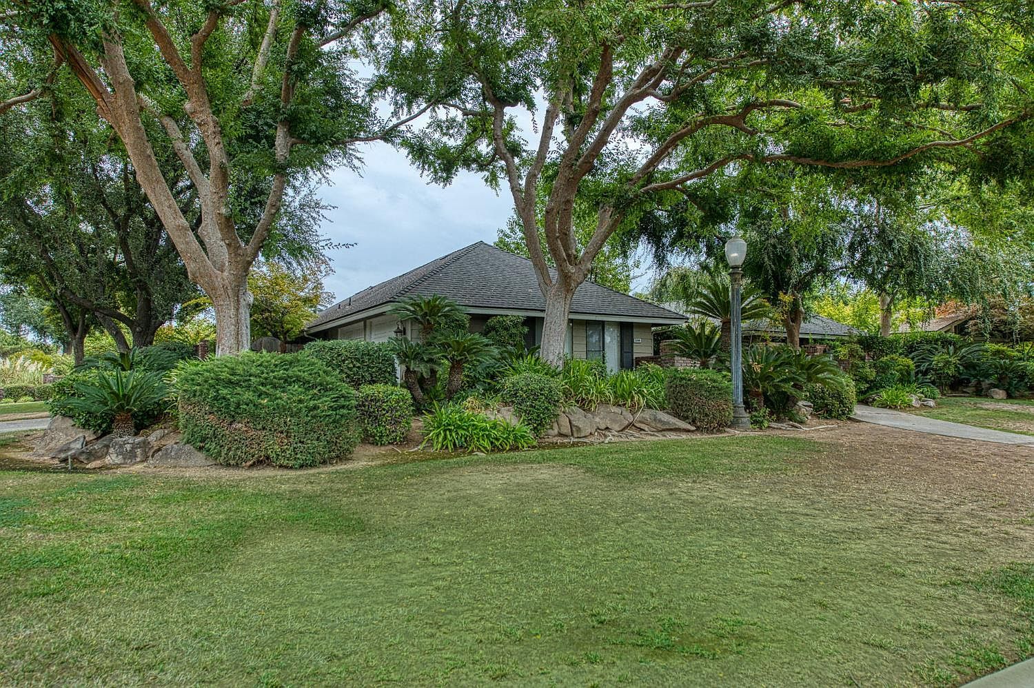 5284 N Pleasant Ave Fresno, CA 93711 - Thumbnail 3