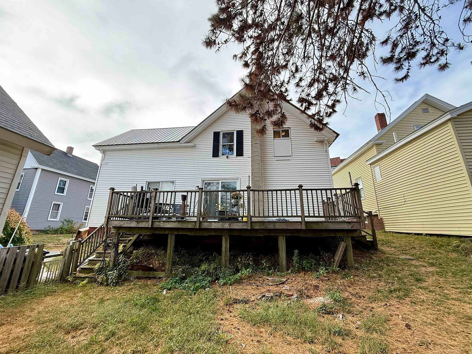 84 Spring St Laconia, NH 03246 - Thumbnail 3