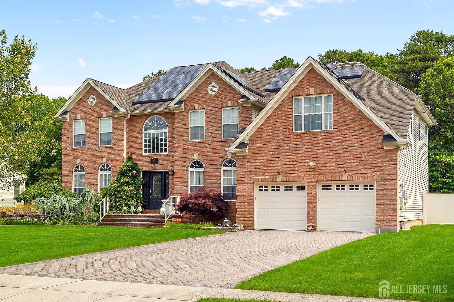 47 Lori St Monroe Township, NJ 08831 - Thumbnail 3