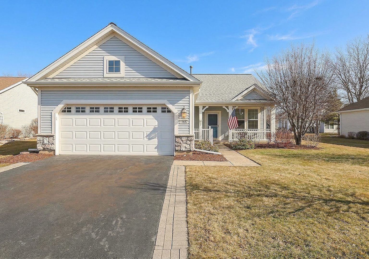 11687 Stonewater Xing Huntley, IL 60142 - Thumbnail 3