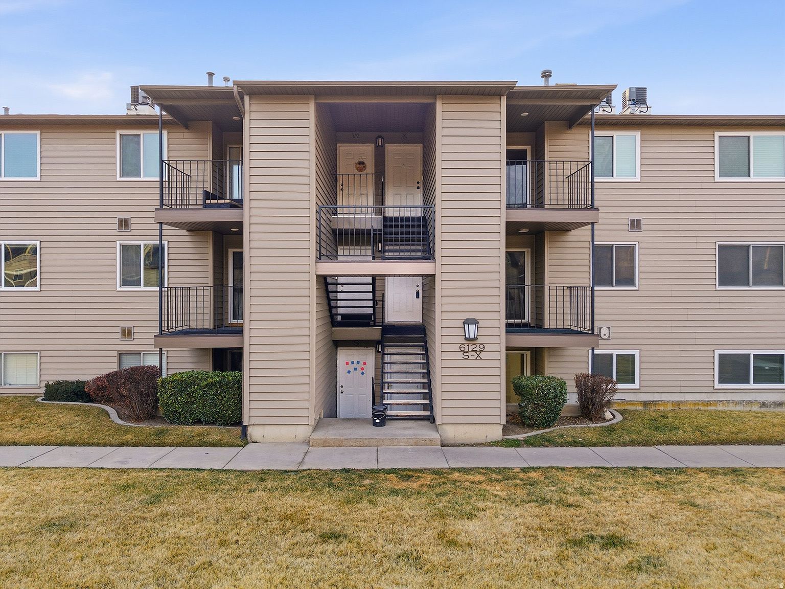 6129 S 1300th St E #T Salt Lake City, UT 84121 - Thumbnail 3