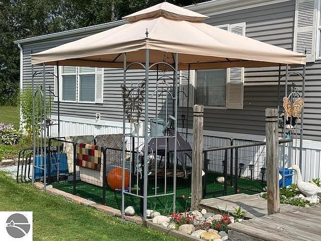 11765 W Shore Dr Houghton Lake, MI 48629 - Thumbnail 3