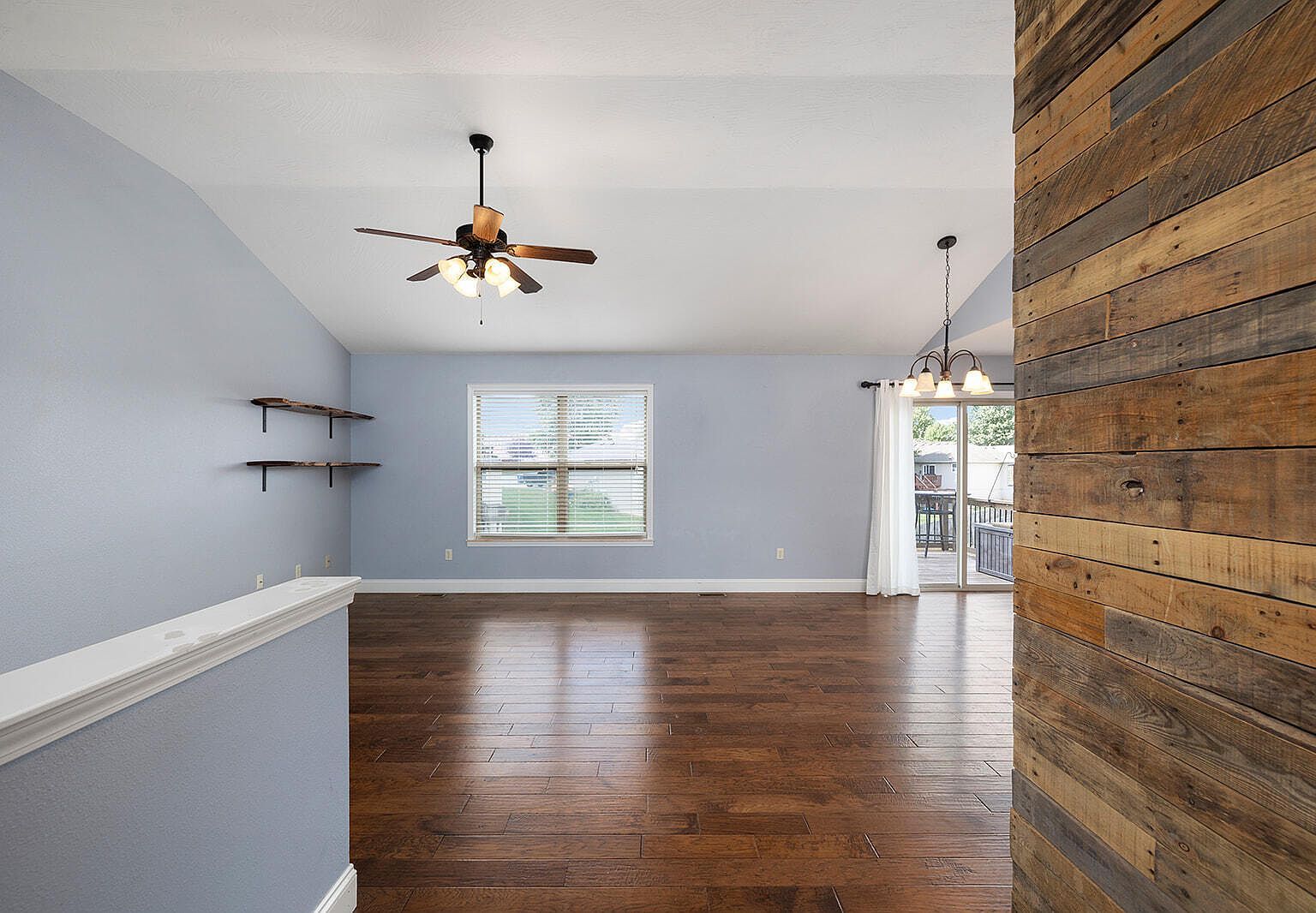 975 S Pinewood Ln Nixa, MO 65714 - Thumbnail 3