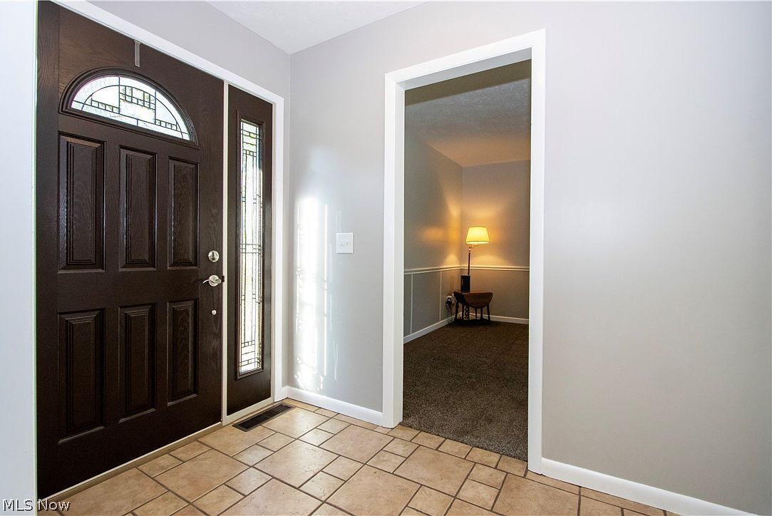 6885 Grant Dr Westfield Center, OH 44251 - Thumbnail 3