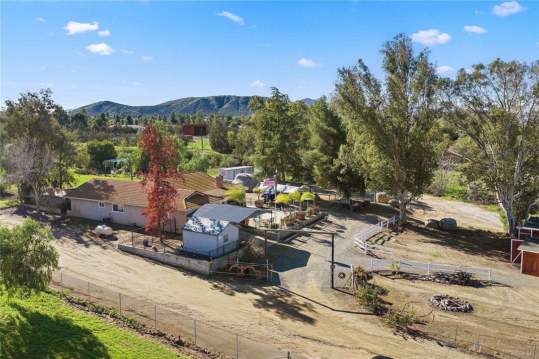 17465 Santa Rosa Mine Rd Perris, CA 92570 - Thumbnail 3