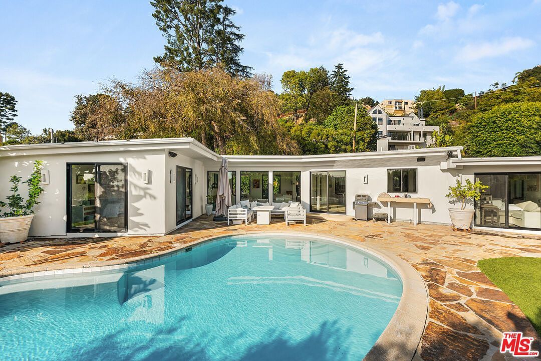 2767 La Cuesta Dr Los Angeles, CA 90046 - Thumbnail 3