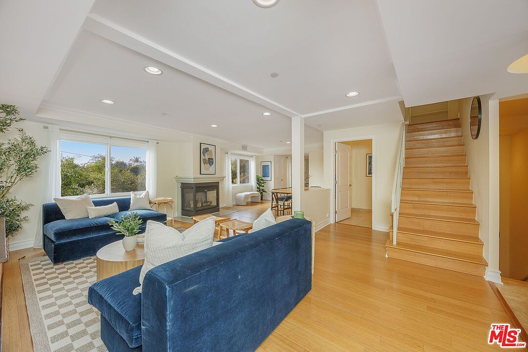 10417 Louisiana Ave #Penthouse 4 Los Angeles, CA 90025 - Thumbnail 3