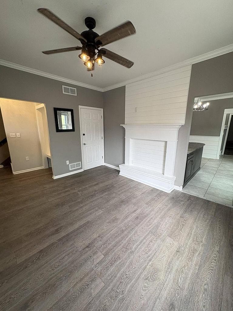 233 Frank Ave Racine, WI 53404 - Thumbnail 3