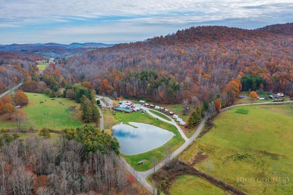 436 Shatley Springs Rd Crumpler, NC 28617 - Thumbnail 3