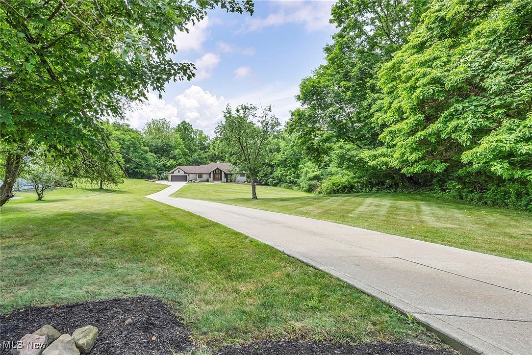 7454 Euclid Chardon Rd Willoughby, OH 44094 - Thumbnail 3