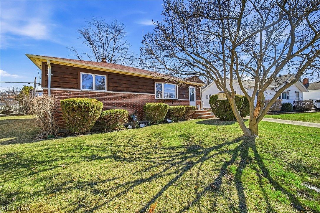 459 Cole Plz Eastlake, OH 44095 - Thumbnail 3