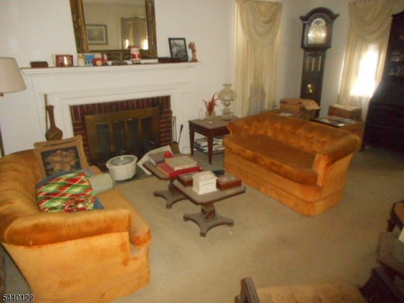 52 E Sumner Ave Roselle Park, NJ 07204 - Thumbnail 3