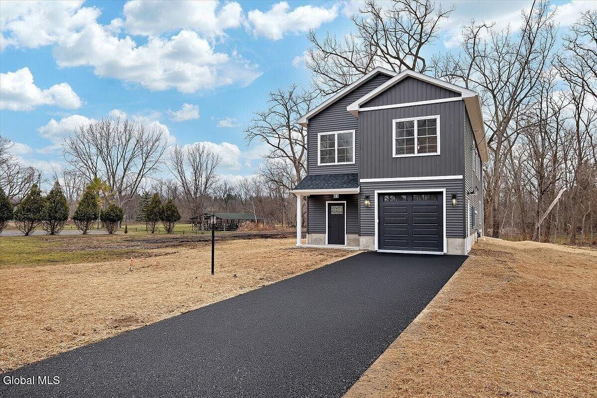 10 Livingston Ave Schenectady, NY 12302 - Thumbnail 3