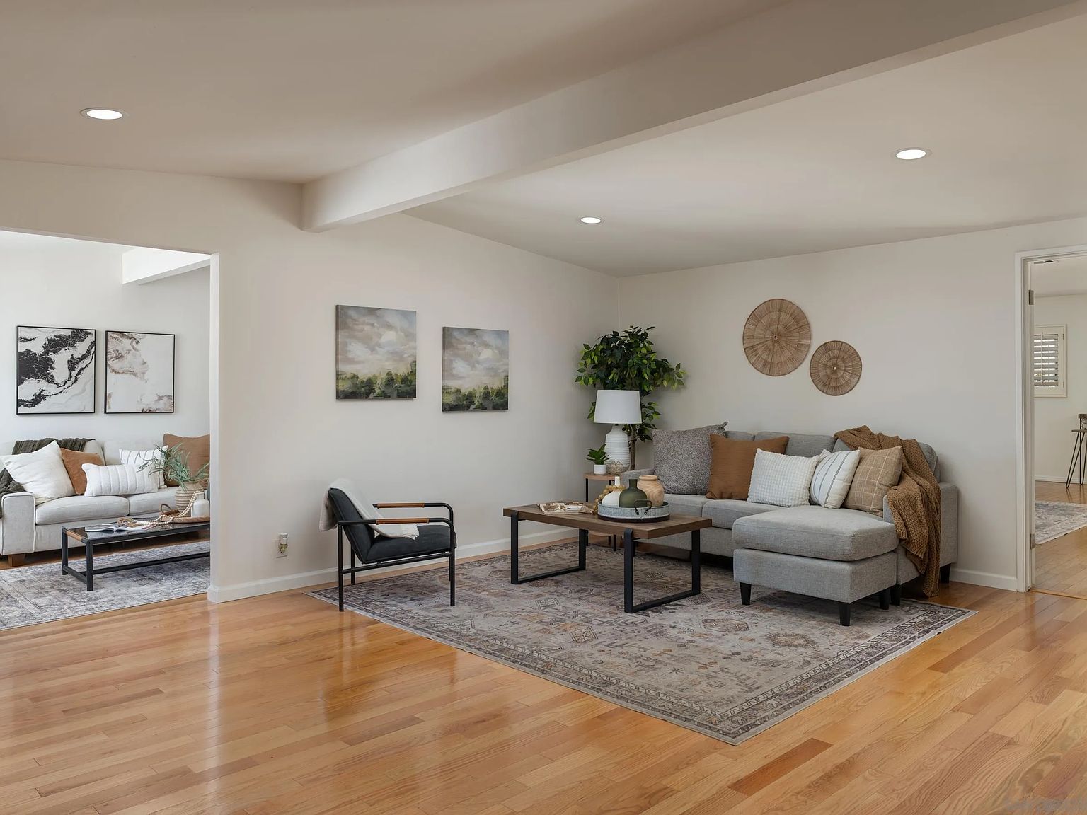 4549 Lyric Ln San Diego, CA 92117 - Thumbnail 3