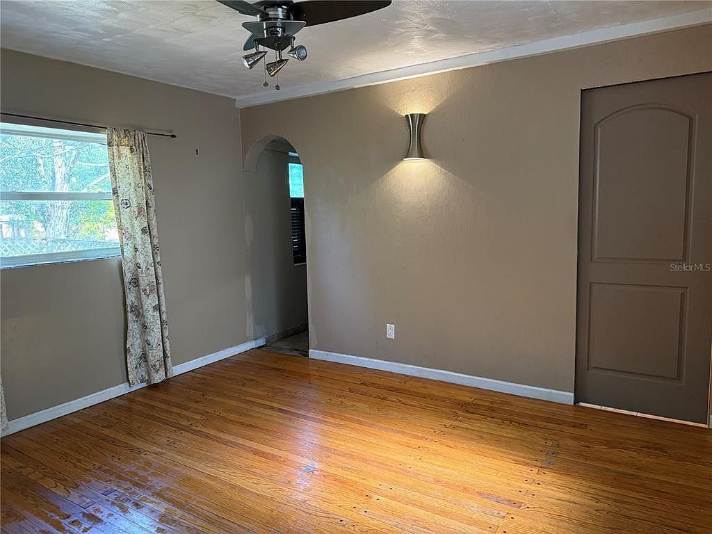 5235 71st St N Saint Petersburg, FL 33709 - Thumbnail 3