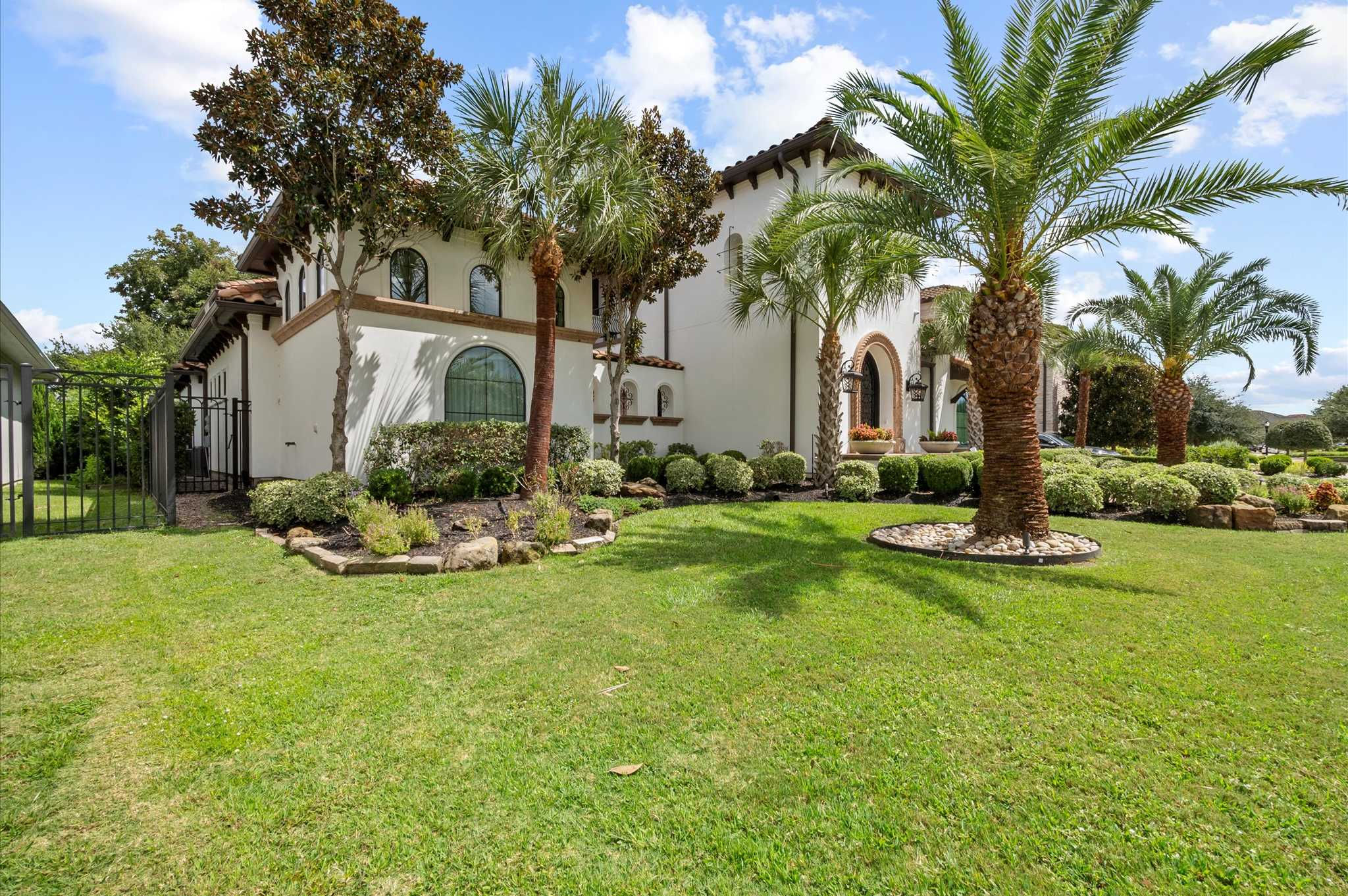 35 Enclave Manor Drive, Sugar Land, TX, USA, 77479 - Thumbnail 4