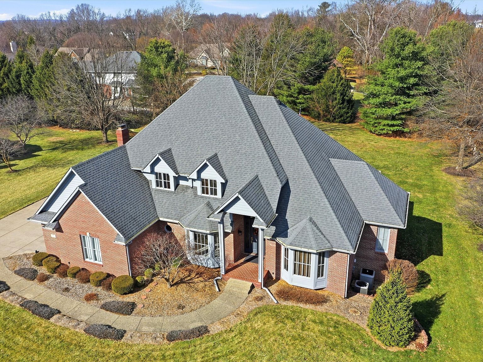 6010 Fawnwood Dr Greenwood, IN 46143 - Thumbnail 3