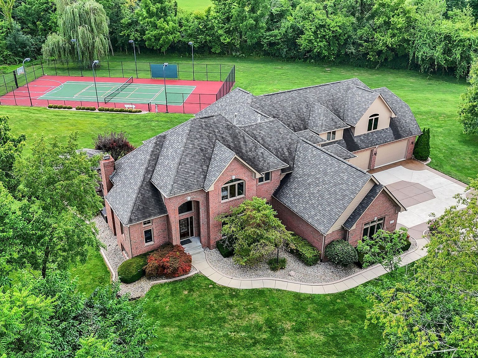 4261 W Stones Crossing Rd Greenwood, IN 46143 - Thumbnail 3