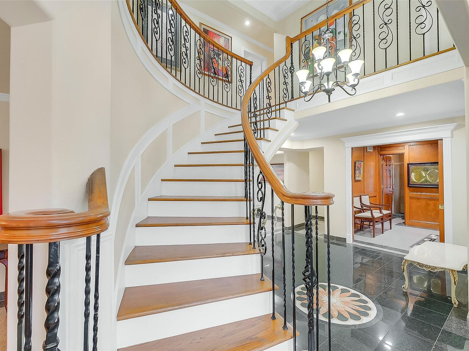 11730 Denise Dr Houston, TX 77024 - Thumbnail 3