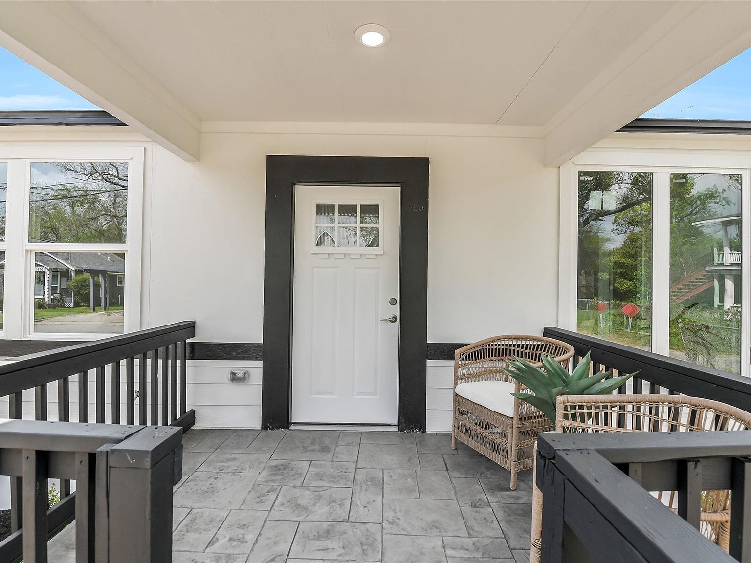110 Harris Ct Houston, TX 77009 - Thumbnail 3