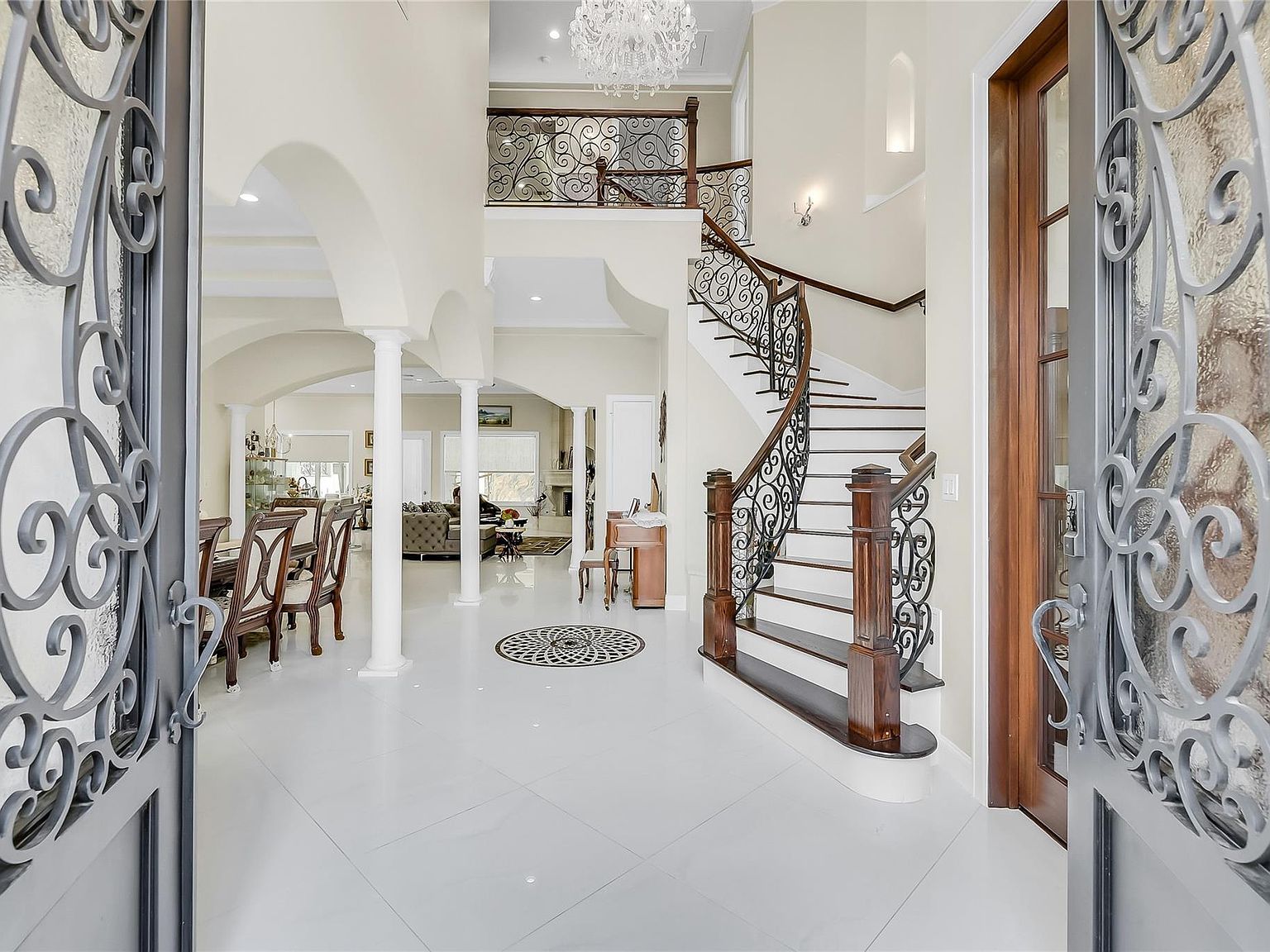9761 Westview Dr Houston, TX 77055 - Thumbnail 3