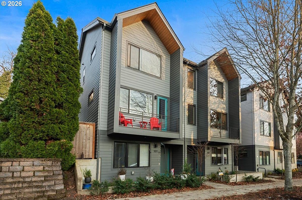 601 SE Spokane St Portland, OR 97202 - Thumbnail 3