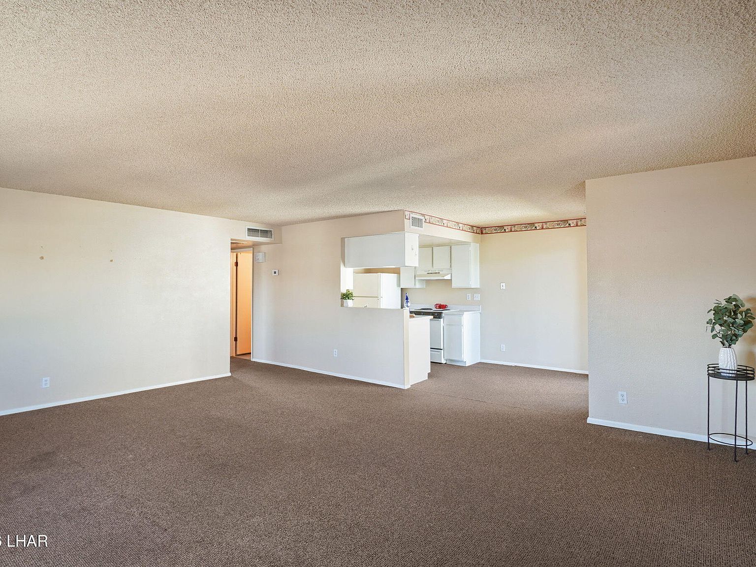 1771 Los Lagos Dr Unit D Lake Havasu City, AZ 86403 - Thumbnail 3