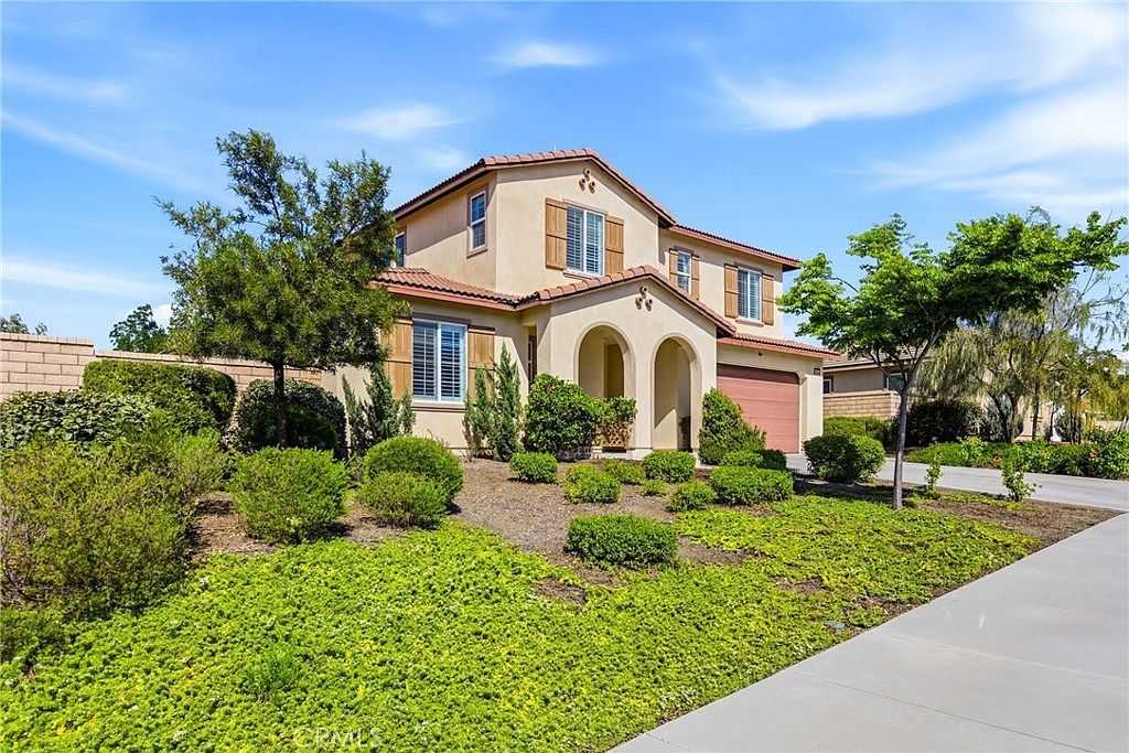 35416 Oakstone Creek Ct Winchester, CA 92596 - Thumbnail 3