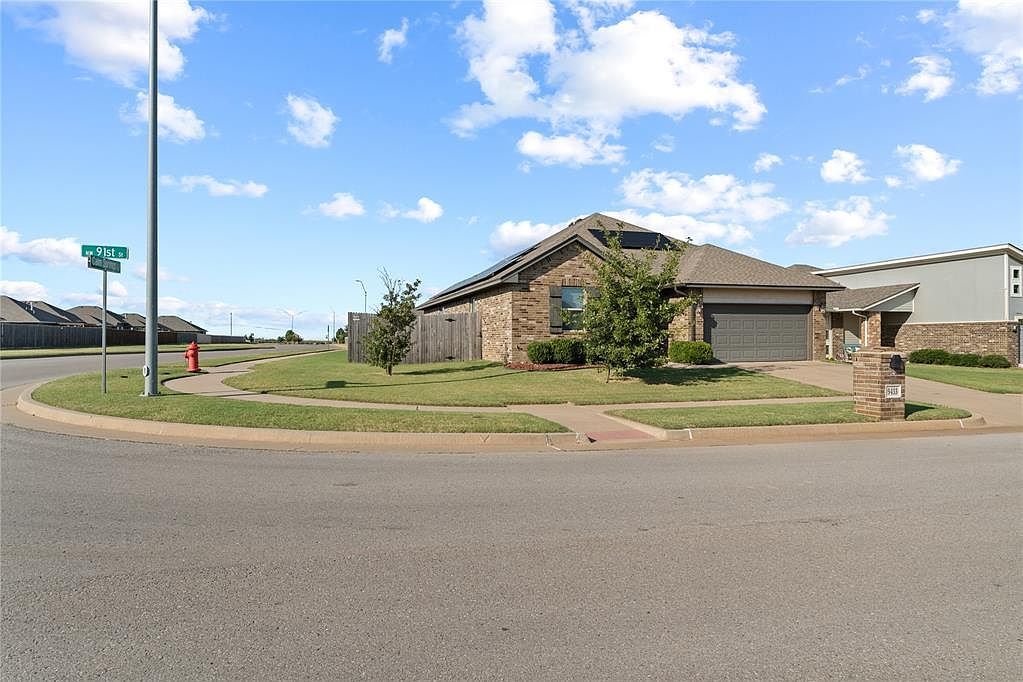 9433 NW 91st St Yukon, OK 73099 - Thumbnail 3