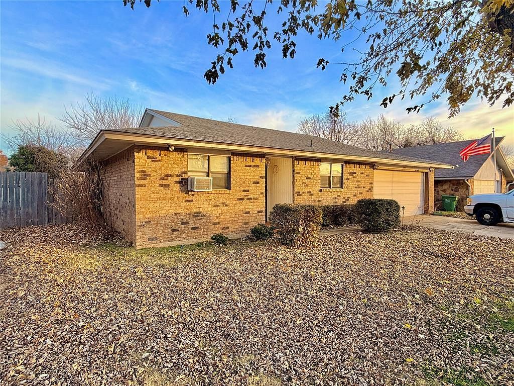 203 Redbud St Yukon, OK 73099 - Thumbnail 3