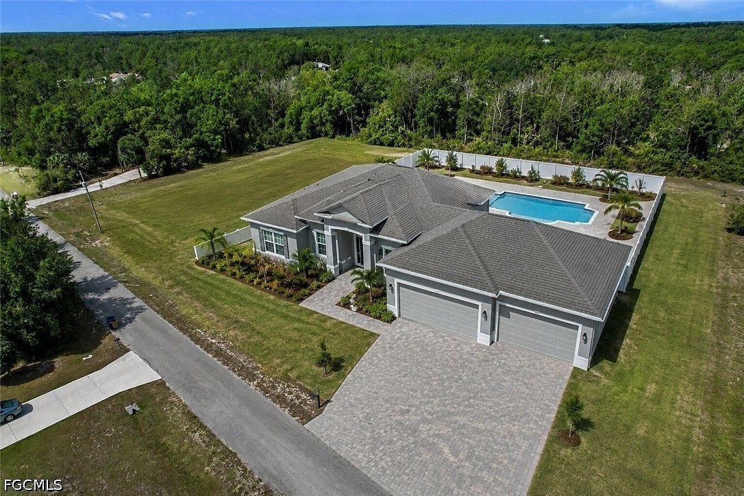 311 Scott Ave Lehigh Acres, FL 33936 - Thumbnail 3