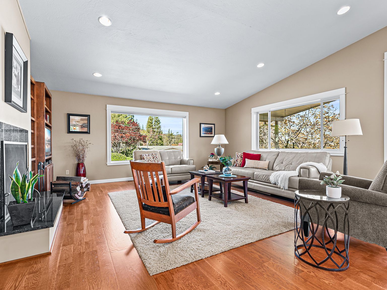 736 Frances Ln Ashland, OR 97520 - Thumbnail 3