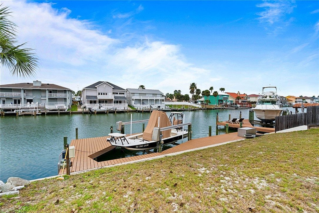 389 Marina Dr Port Aransas, TX 78373 - Thumbnail 3