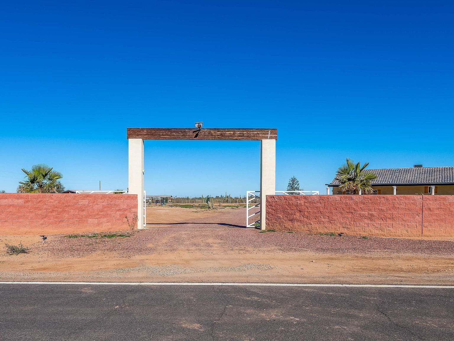 13570 W Manville Rd Tucson, AZ 85743 - Thumbnail 3