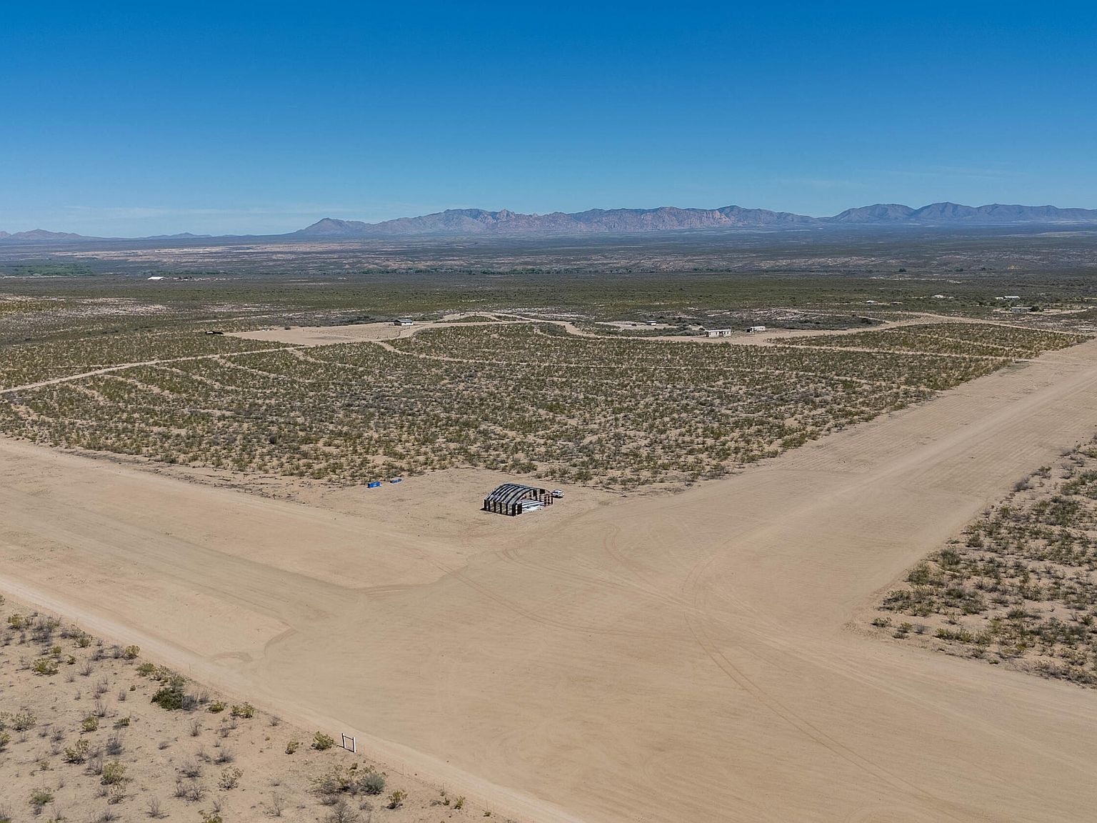 2940 N Four Pillars Rd Huachuca City, AZ 85616 - Thumbnail 3