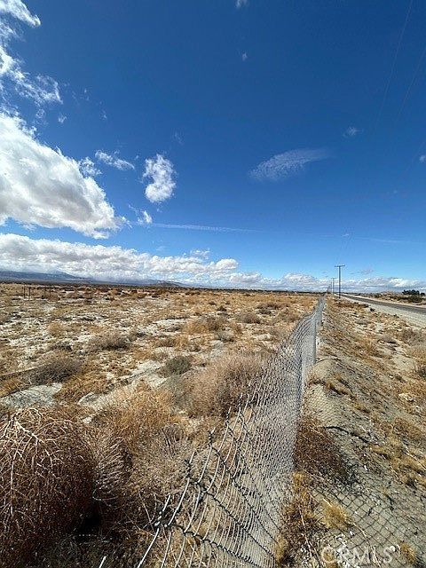 18875 Saint George Ave #30 Adelanto, CA 92301 - Thumbnail 3