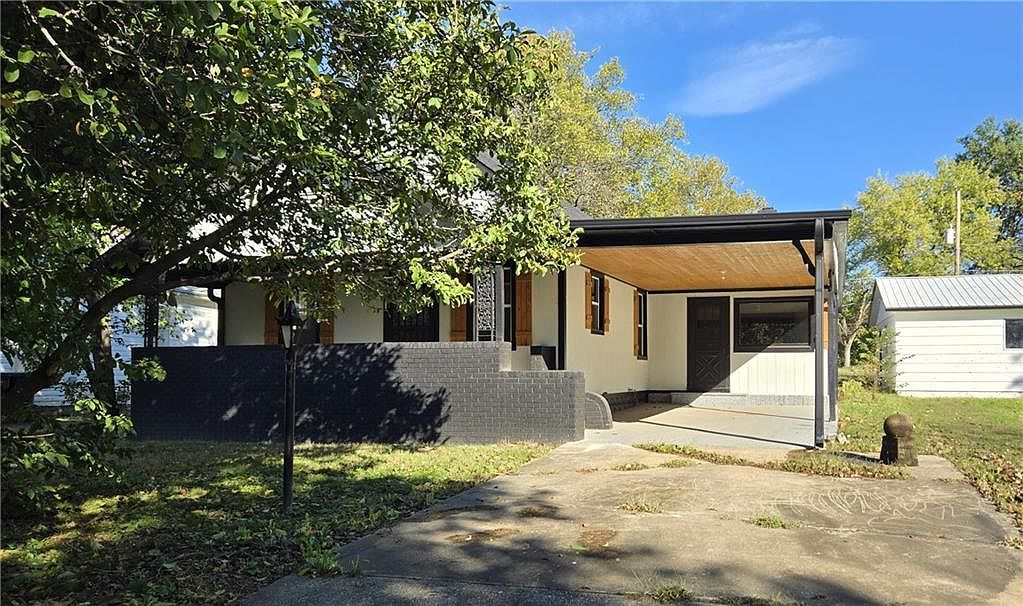 806 W 2nd St Pittsburg, KS 66762 - Thumbnail 3