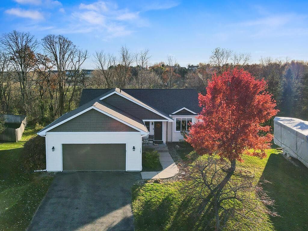 1389 Mallard Ln New Richmond, WI 54017 - Thumbnail 3