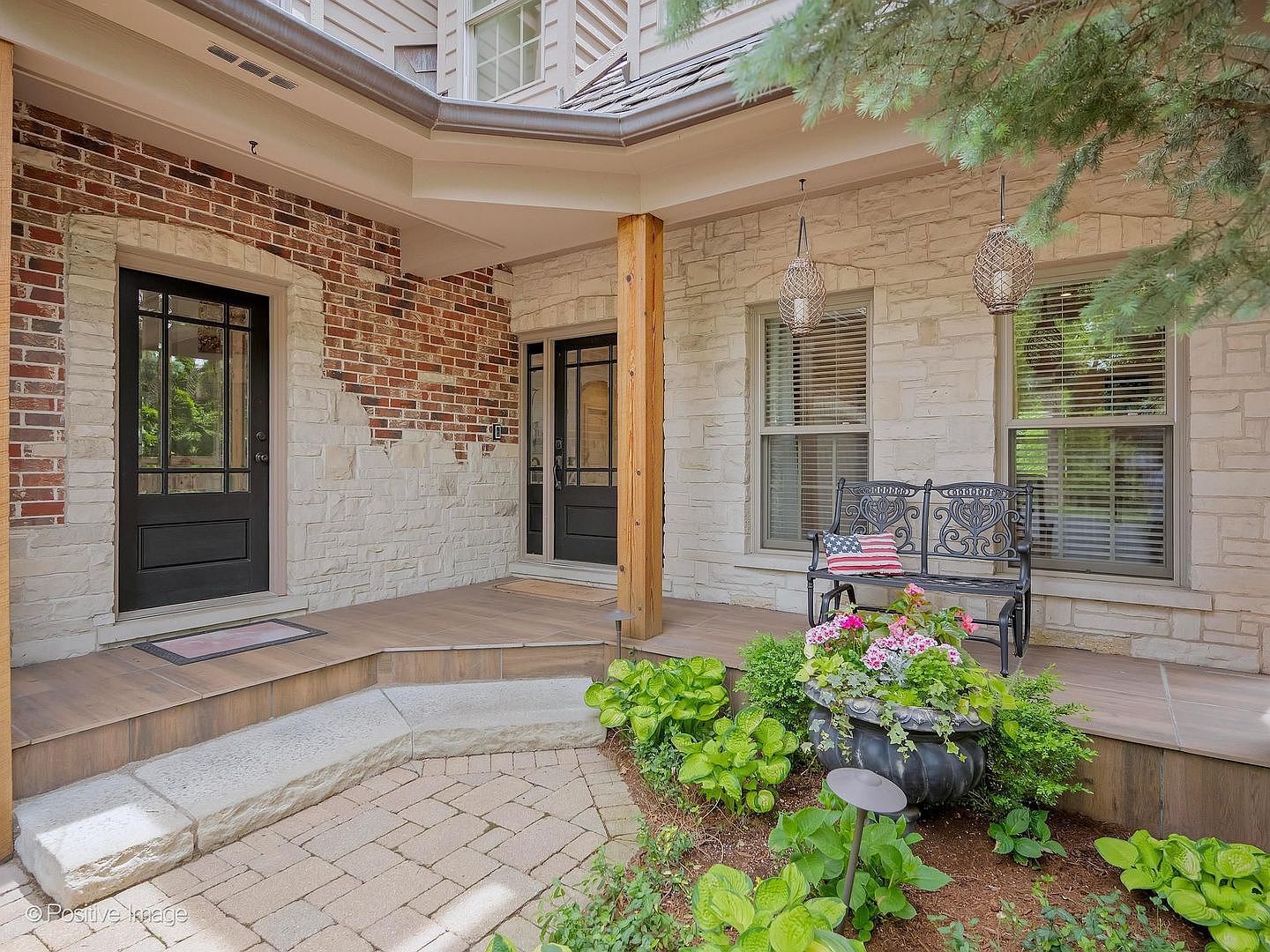 325 Ruby St Clarendon Hills, IL 60514 - Thumbnail 3