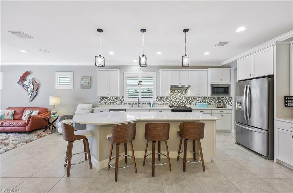 10517 Tidewater Key Blvd Estero, FL 33928 - Thumbnail 3