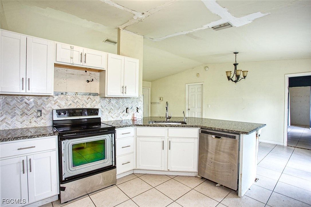 3501 38th St SW Lehigh Acres, FL 33976 - Thumbnail 3