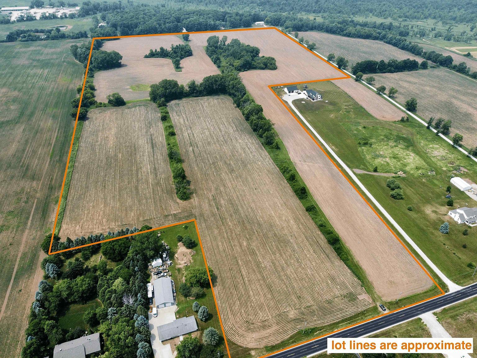 Mayflower Dr Greenville, WI 54942 - Thumbnail 3