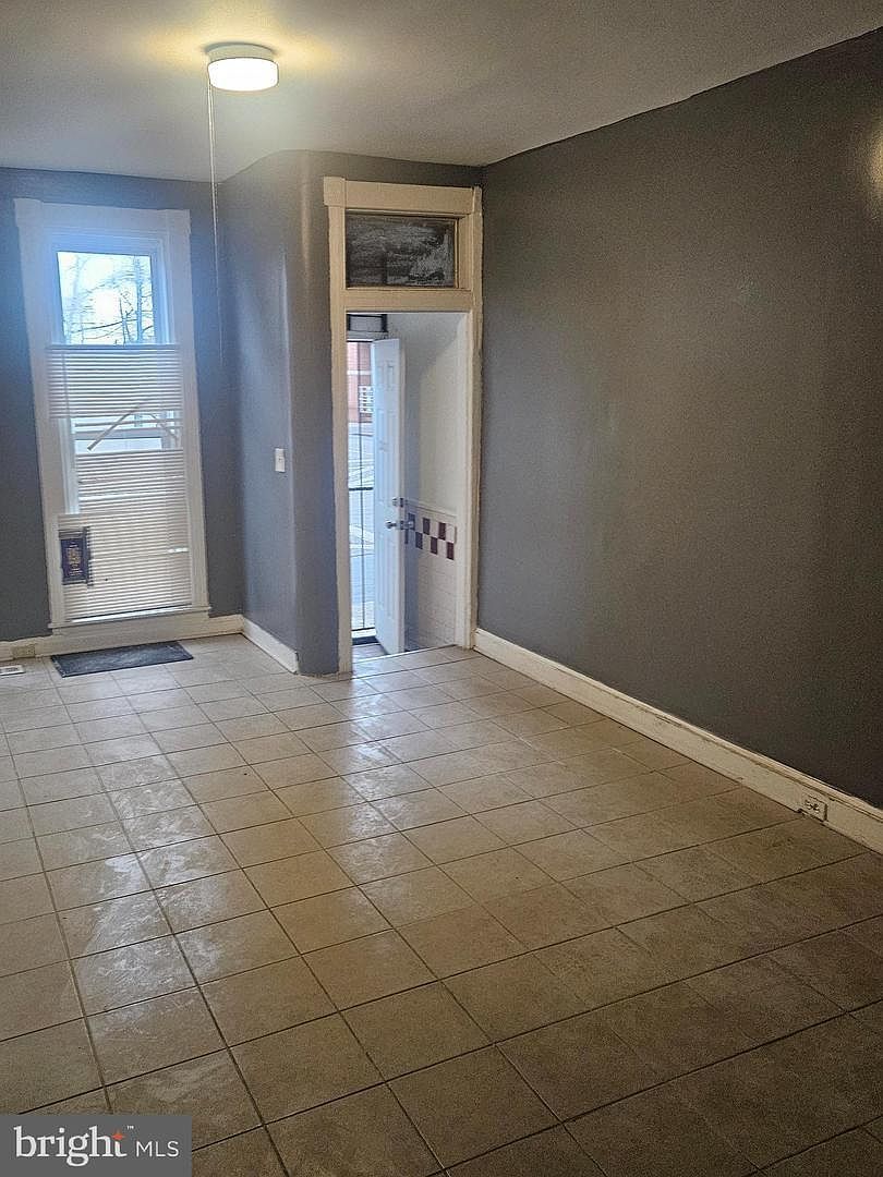 2101 W Baltimore St Baltimore, MD 21223 - Thumbnail 3