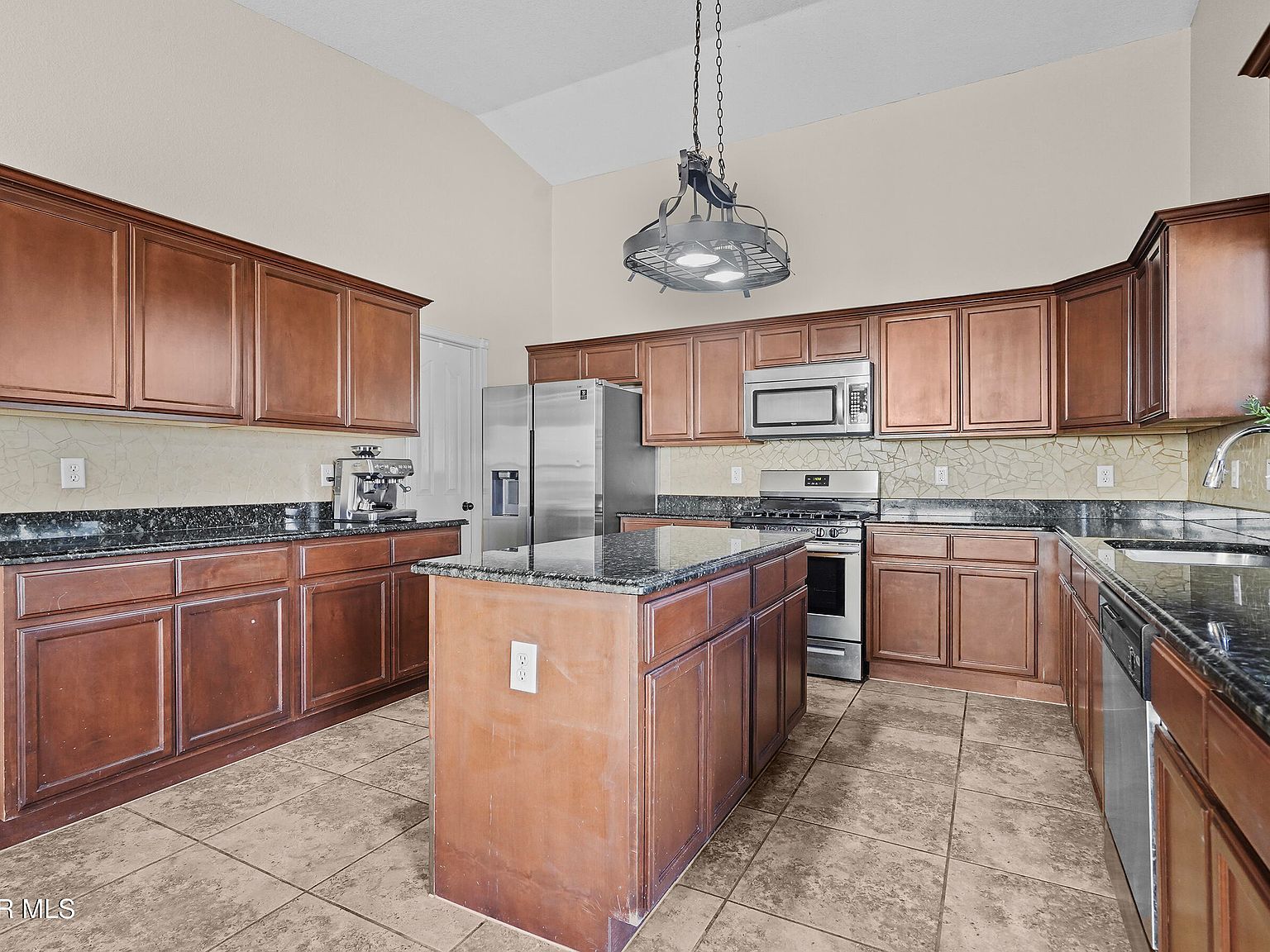 5361 Jack Marcus Dr El Paso, TX 79934 - Thumbnail 3